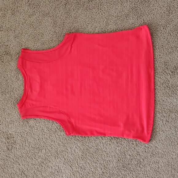 Workout Top - Picture 7 of 7